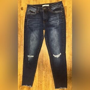 KanCan Jeans Womens Size 7‎ Skinny Ankle Distress Dark Wash Blue Inseam 27